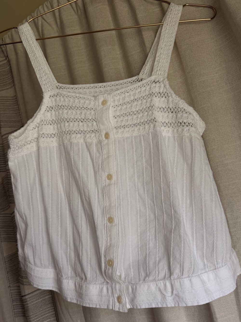 Universal Thread White Crochet Yoke Camisole Size Medium